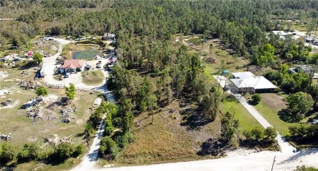 Real estate property located at 12391 Shawnee Rd, Other Florida County, FORT MYERS, Other City - In The State Of Florida, FL