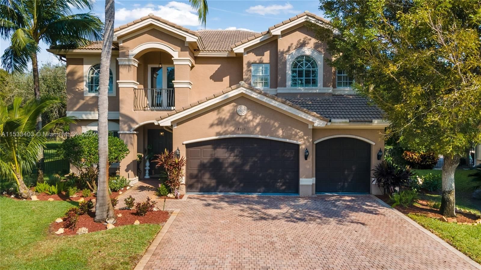 Real estate property located at 8915 Heartsong Ter, Palm Beach County, CANYON LAKES 1, Boynton Beach, FL