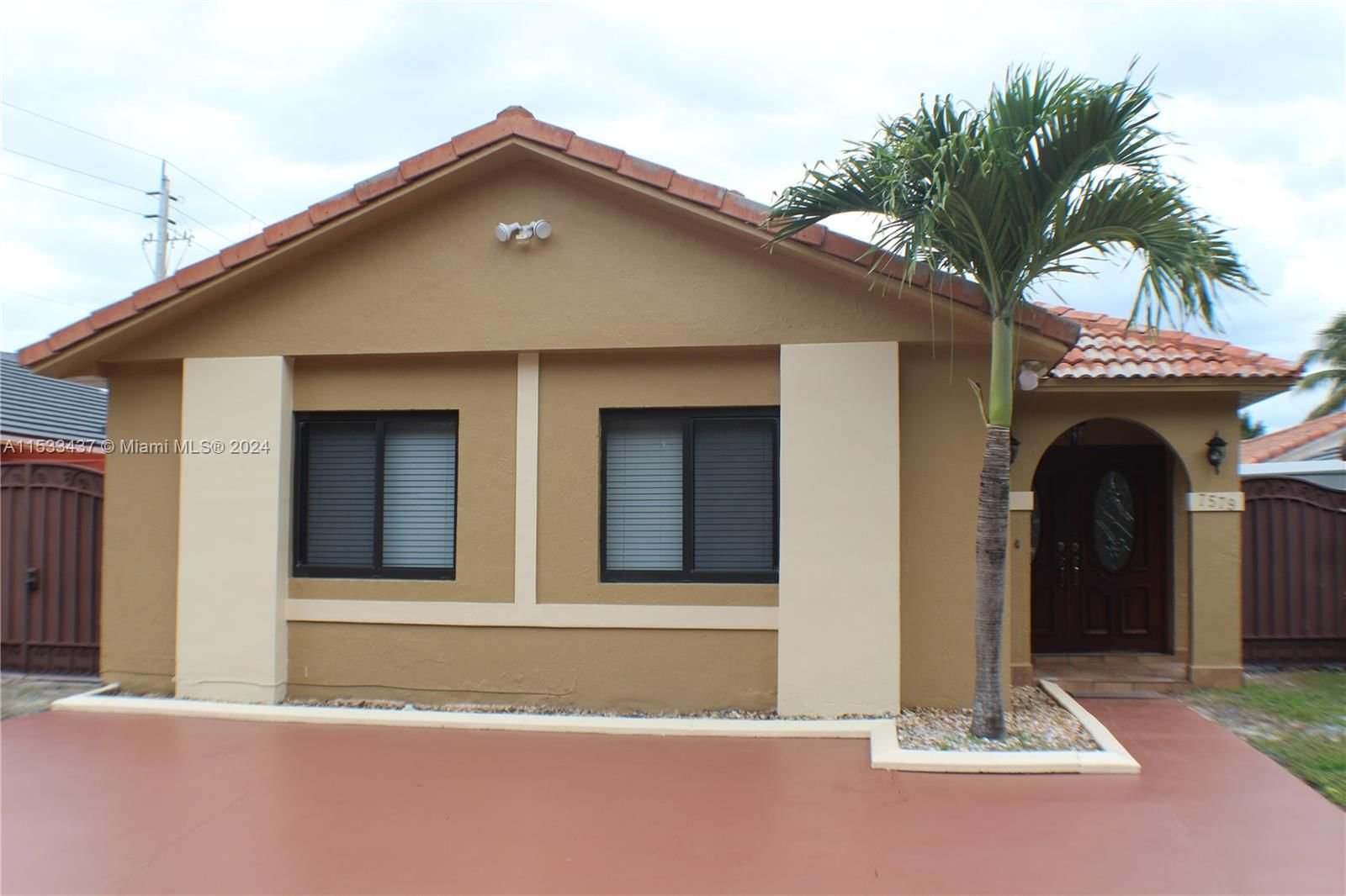 Real estate property located at 7579 31st Ave, Miami-Dade County, RIVIERA II, Hialeah, FL