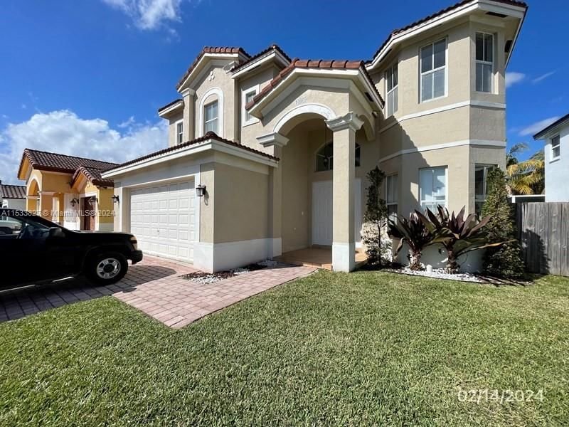 Real estate property located at 10869 242nd St, Miami-Dade County, BLUEWATERS SUBDIVISION, Homestead, FL