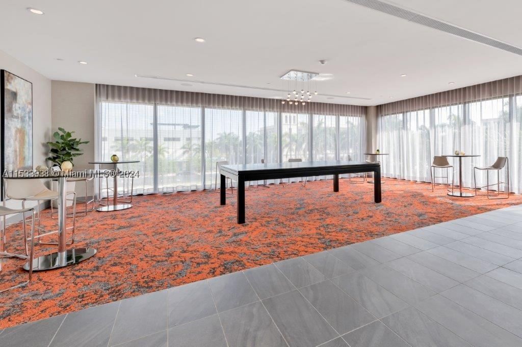 Real estate property located at 5350 84th Ave #1604, Miami-dade, 5350 Park Condo, Doral, FL