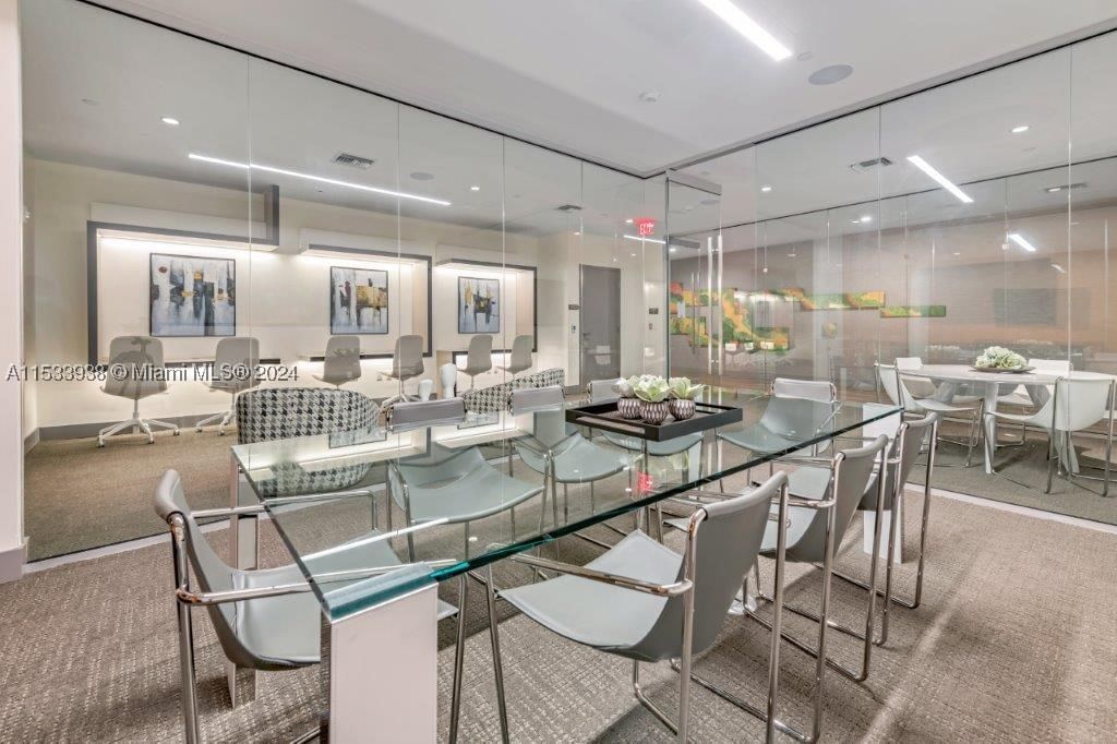 Real estate property located at 5350 84th Ave #1604, Miami-dade, 5350 Park Condo, Doral, FL