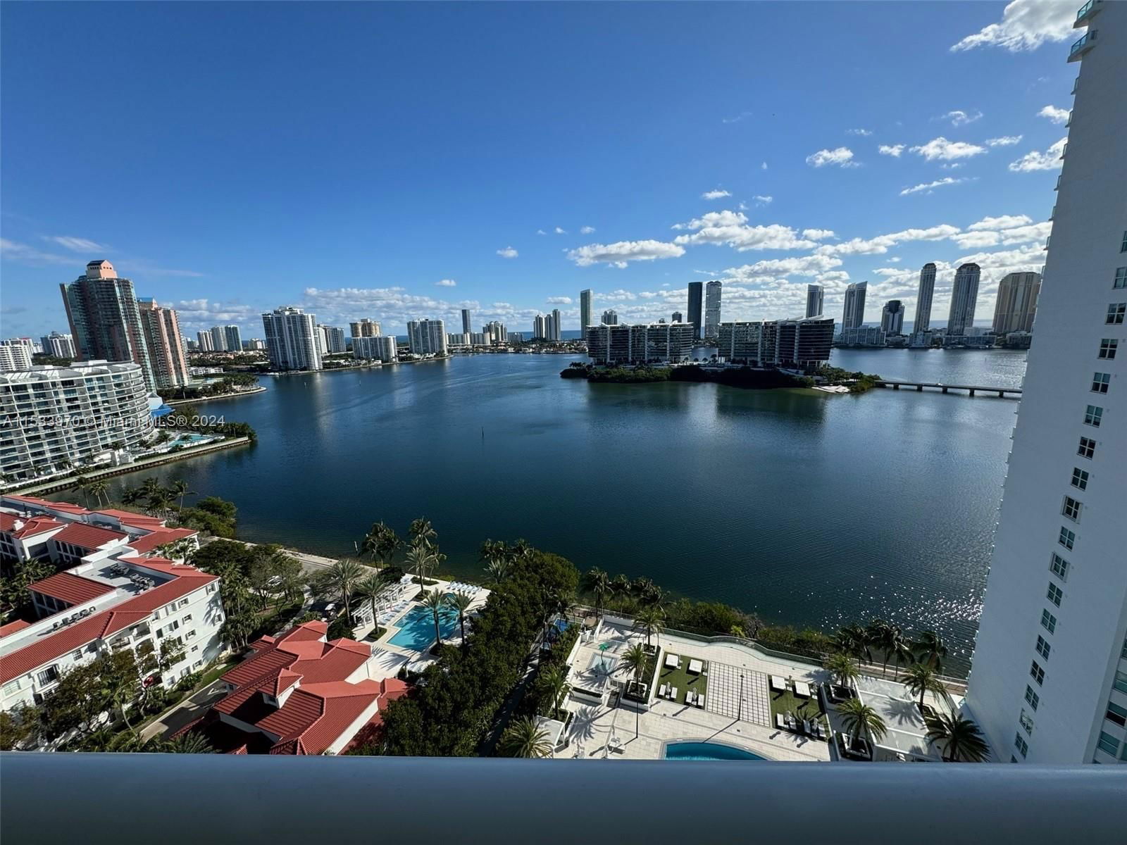 Real estate property located at 3301 183rd St #2005, Miami-Dade County, THE PENINSULA II CONDO, Aventura, FL