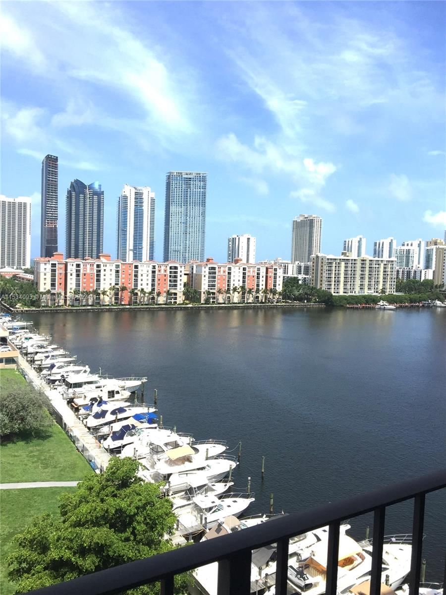 Real estate property located at 290 174th St #1117, Miami-Dade County, WINSTON TOWERS 700 CONDO, Sunny Isles Beach, FL