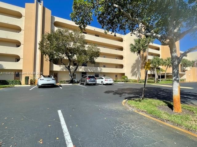 Real estate property located at 6461 2nd Ave #105, Palm Beach County, BOCA TEECA CONDO 5, Boca Raton, FL