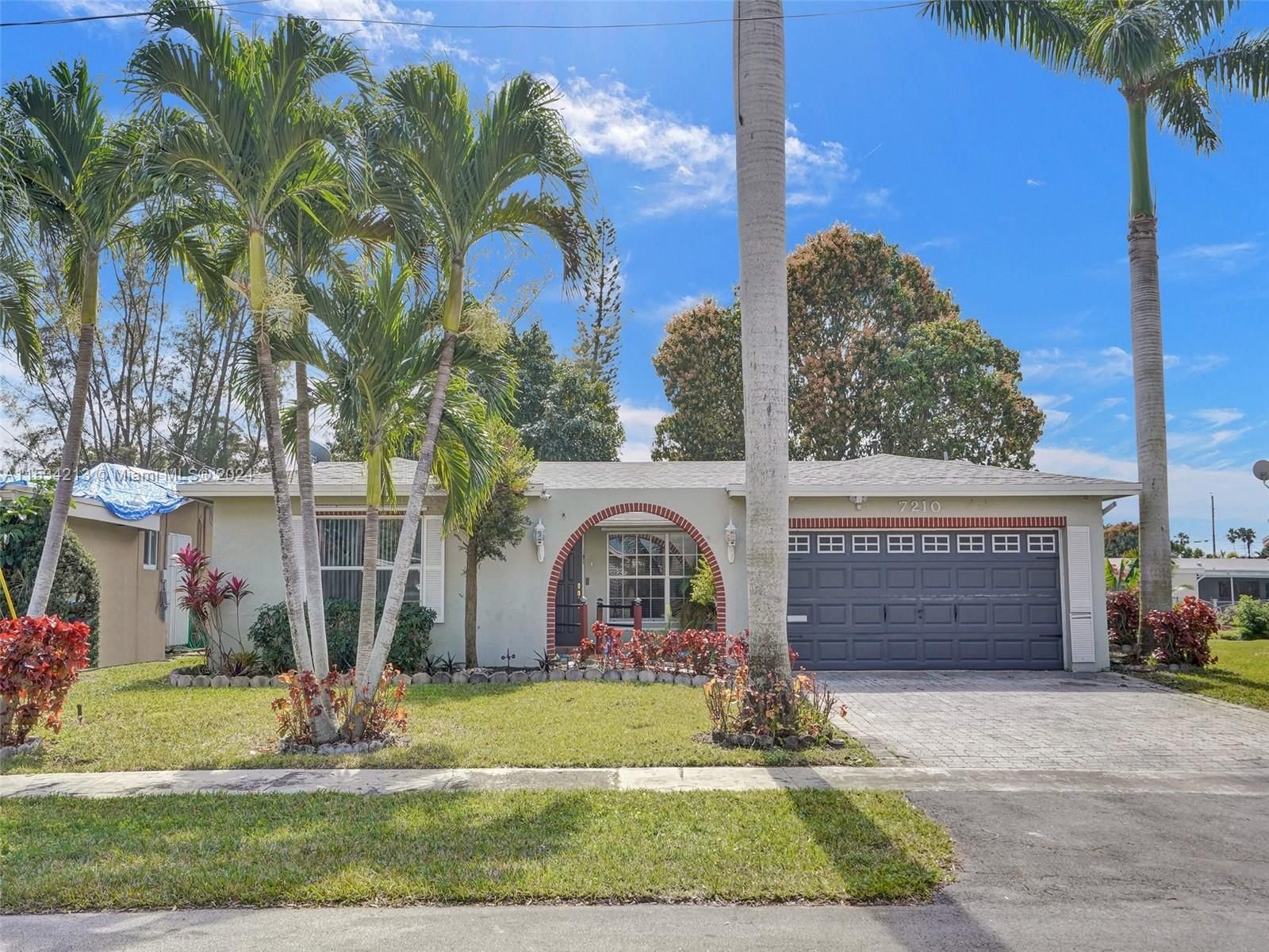 Real estate property located at 7210 21st St, Broward County, SUNRISE GOLF VILLAGE FIRS, Sunrise, FL