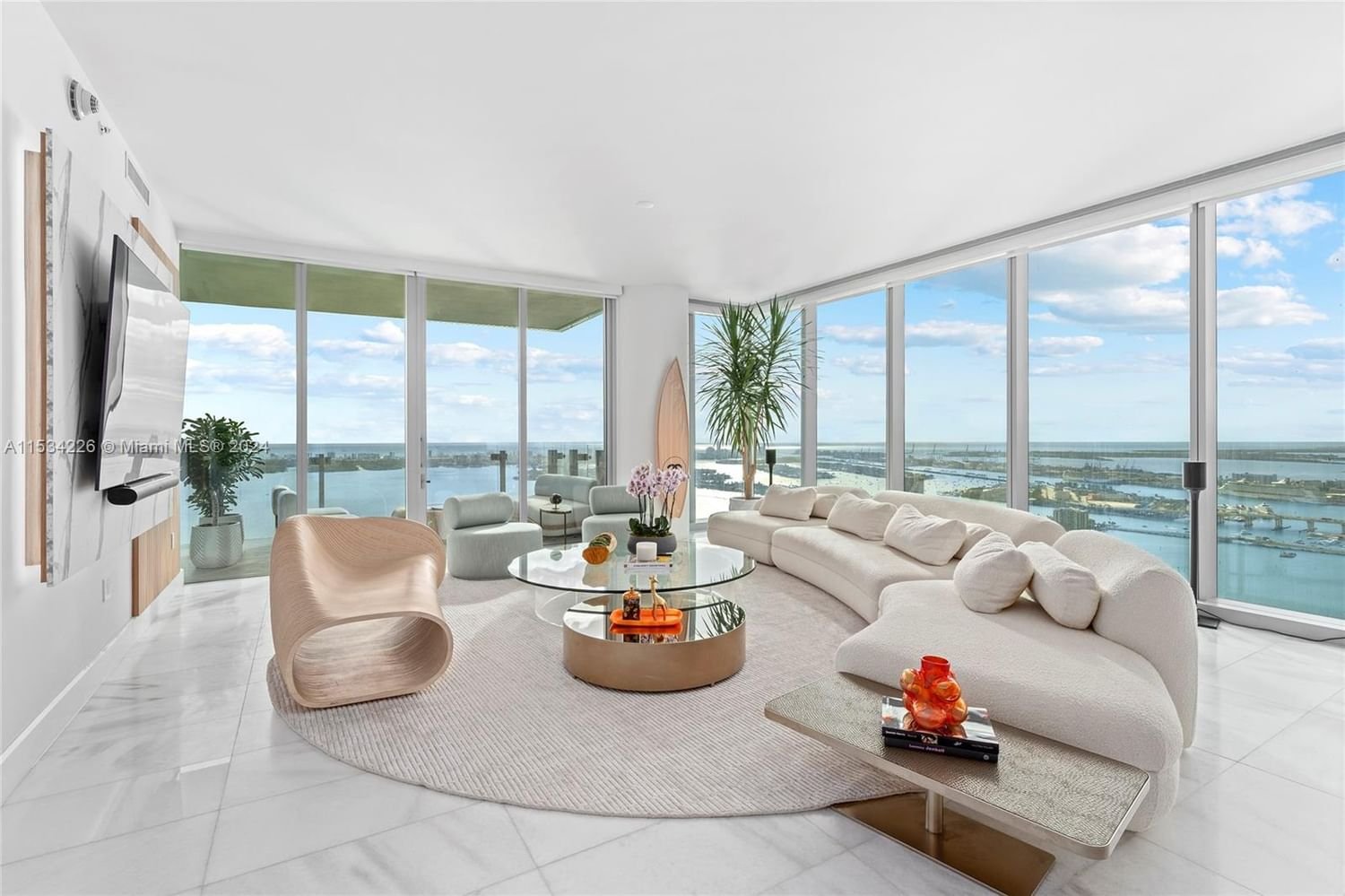 Real estate property located at 700 26 Terrace #5503, Miami-Dade County, ESCOTTONIA PARK, Miami, FL