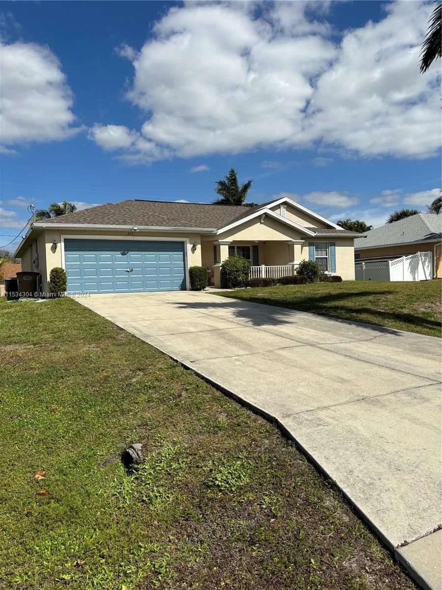 Real estate property located at 633 11th Terrace, Other Florida County, Cape Coral, Other City - In The State Of Florida, FL