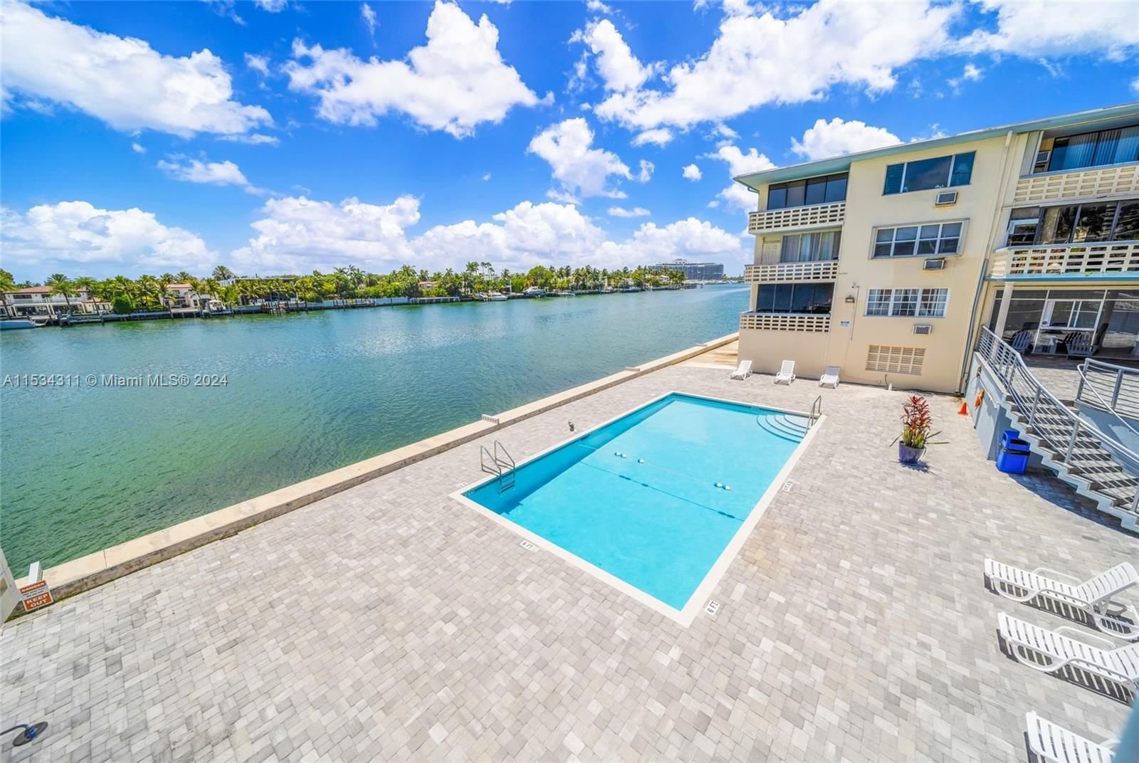 Real estate property located at 6484 India Creek Dr #202, Miami-Dade County, Gardens On The Bay, Miami Beach, FL