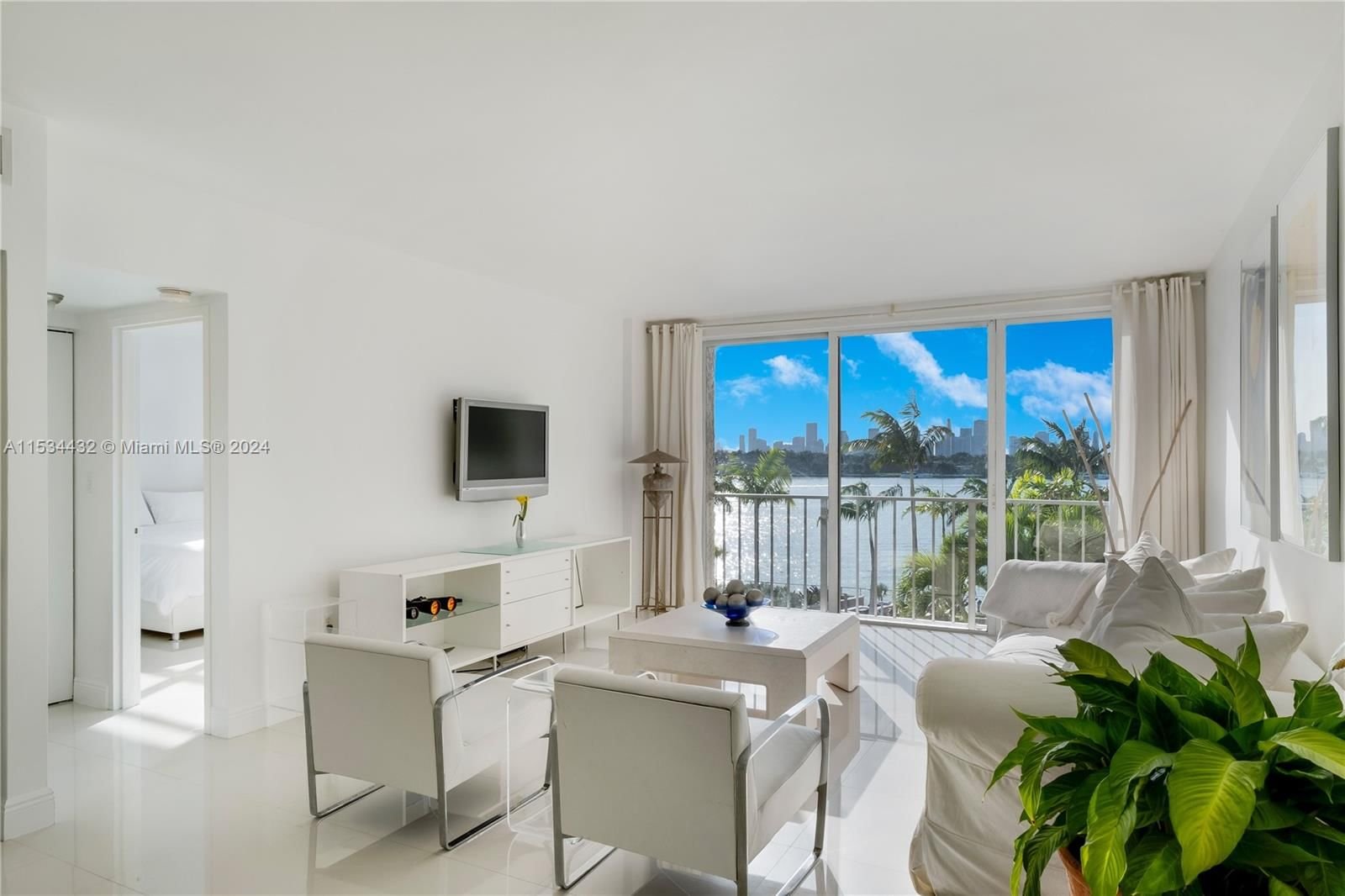 Real estate property located at 800 West Ave #431, Miami-Dade County, SOUTH BAY CLUB CONDO, Miami Beach, FL