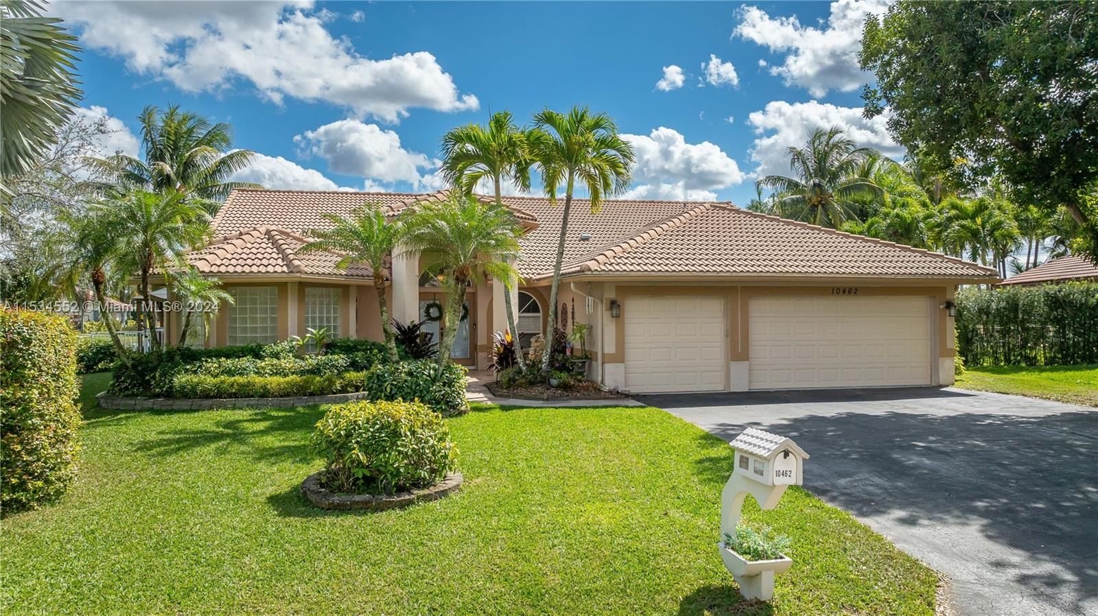 Real estate property located at 10462 48th Pl, Broward County, BROOKSIDE, Coral Springs, FL
