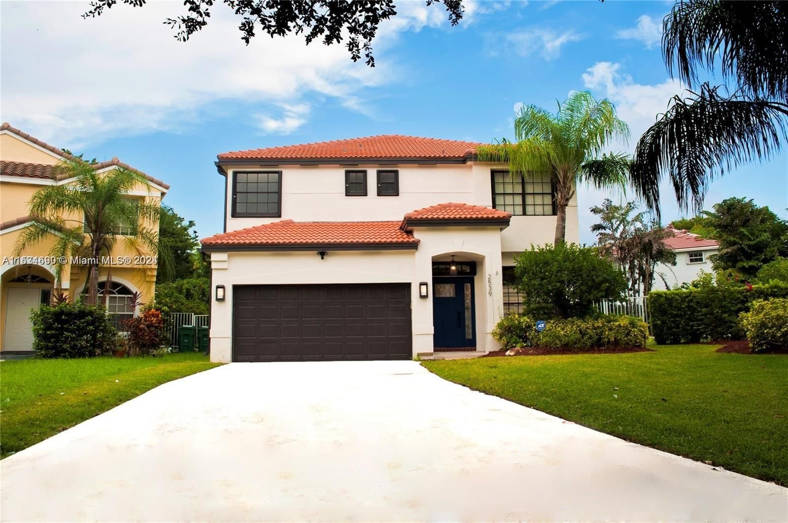 Real estate property located at 2539 Ambassador Ave, Broward County, EMBASSY LAKES PHASE III, Cooper City, FL