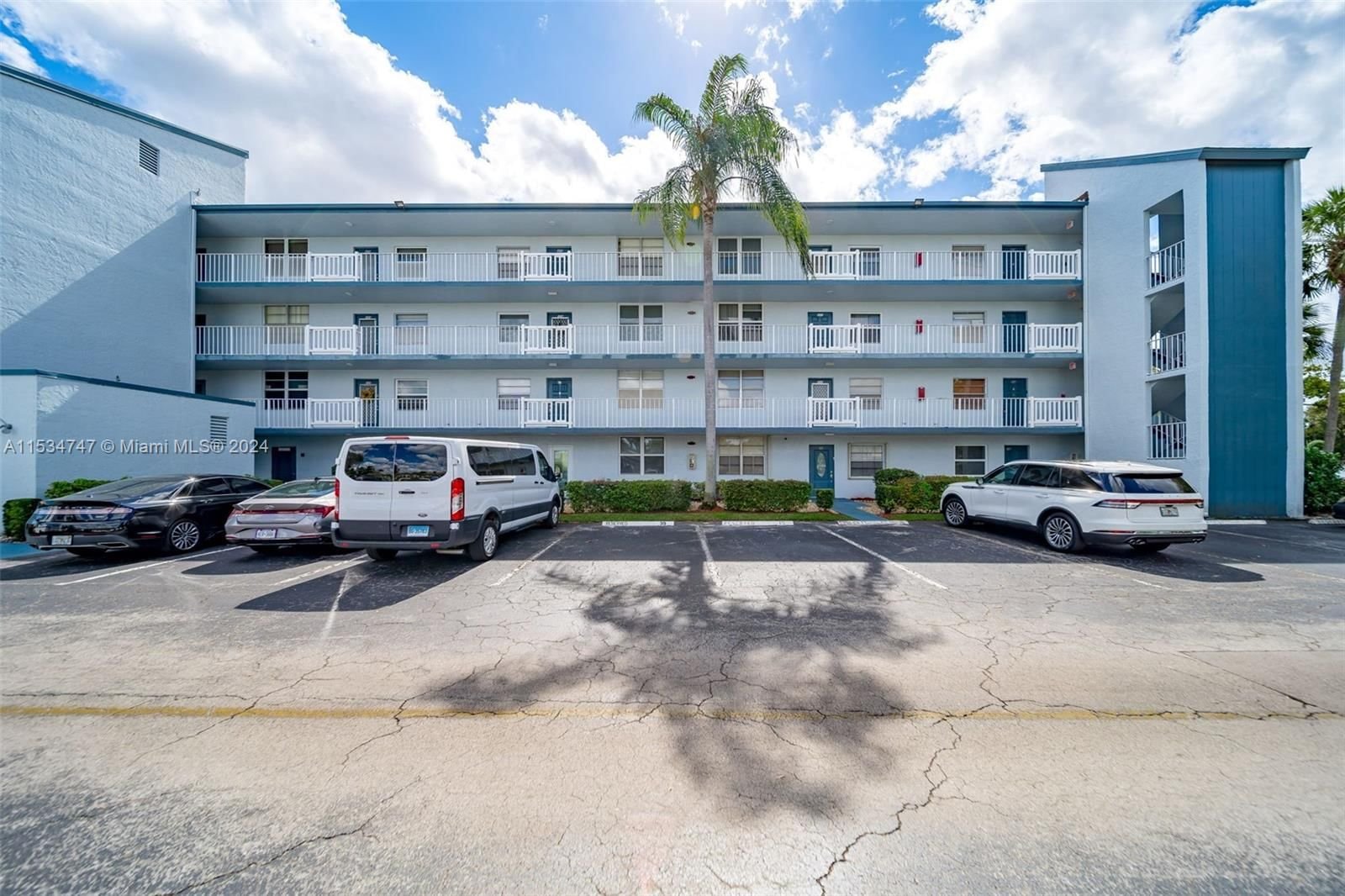 Real estate property located at 7800 18th St #208, Broward County, 7 OF PALM SPRINGS 2 CONDO, Margate, FL