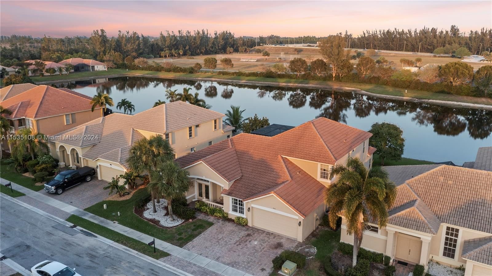 Real estate property located at 3864 Hamilton Ky, Palm Beach County, HAMILTON BAY SEC 2, West Palm Beach, FL
