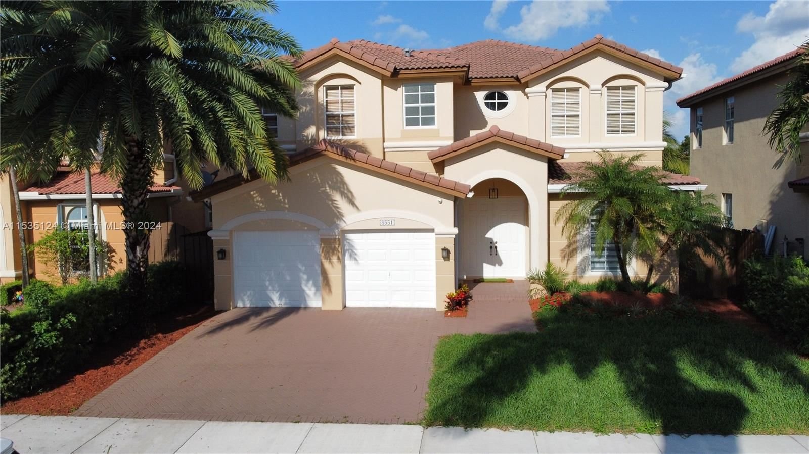 Real estate property located at 8551 110th Ave, Miami-Dade County, ISLANDS AT DORAL, Doral, FL