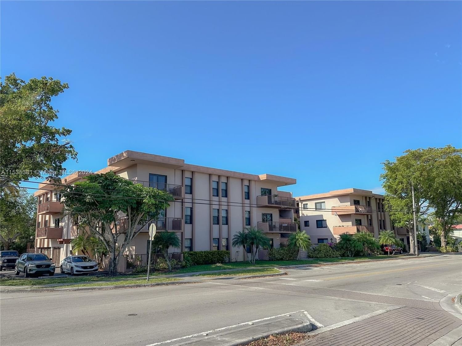 Real estate property located at 690 123rd St, Miami-Dade County, North Miami, FL