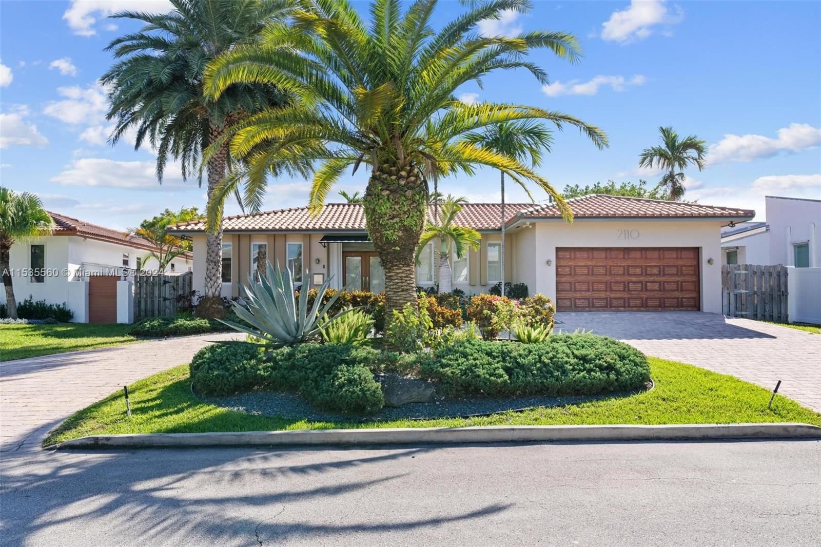 Real estate property located at 2110 122nd St, Miami-Dade County, SAN SOUCI ESTATES, North Miami, FL