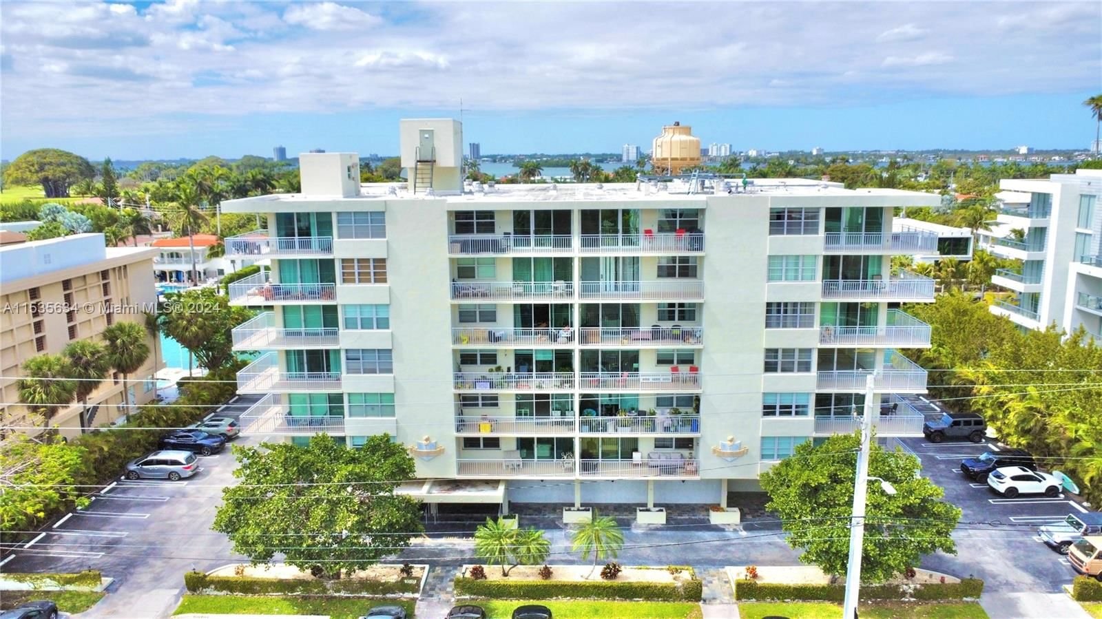 Real estate property located at 9500 Bay Harbor Dr #4H, Miami-Dade County, ST REGIS APTS CONDO, Bay Harbor Islands, FL