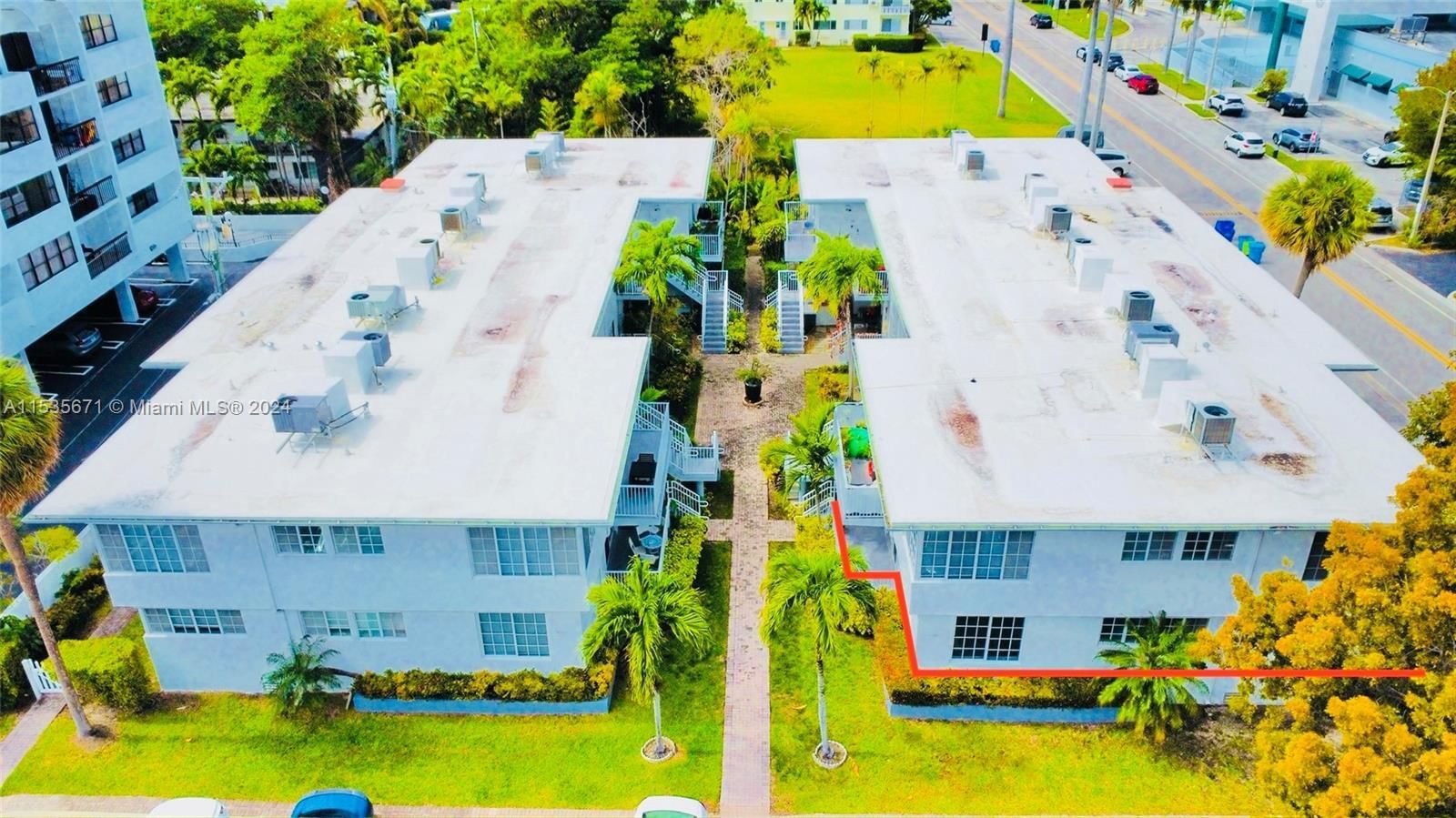 Real estate property located at 9280 Bay Harbor Ter #5, Miami-Dade County, SOUTHERN STAR CONDO, Bay Harbor Islands, FL