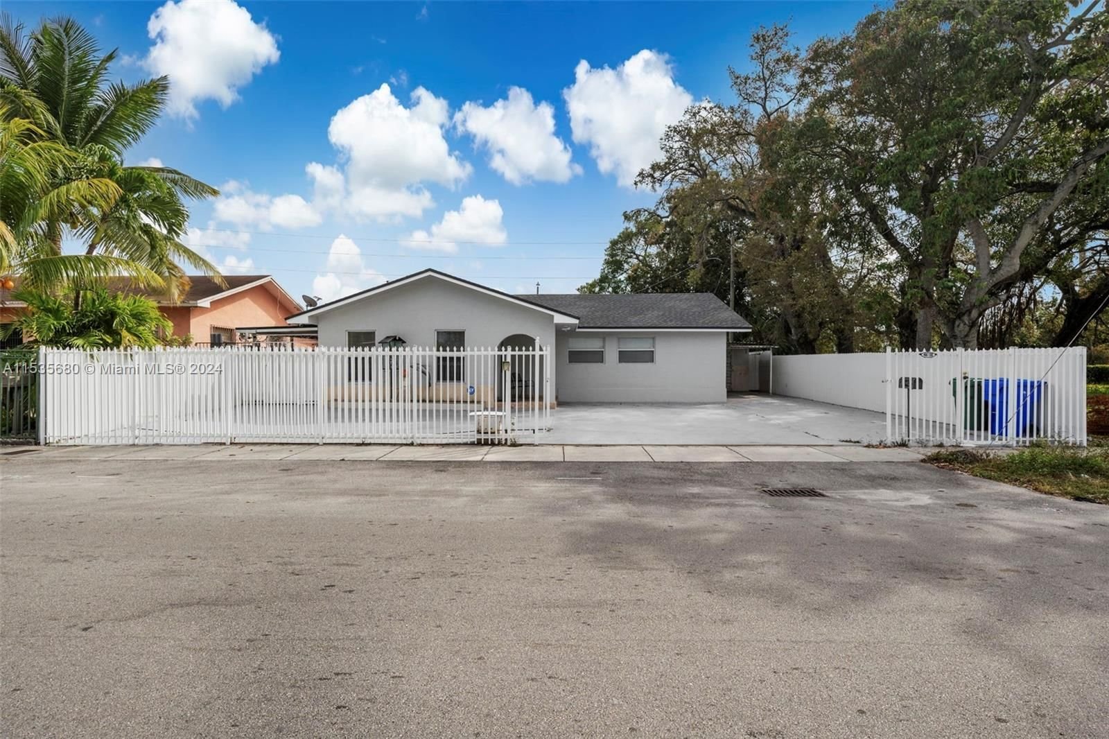 Real estate property located at 4500 4th St, Miami-Dade County, NEW LIFE SUB, Miami, FL