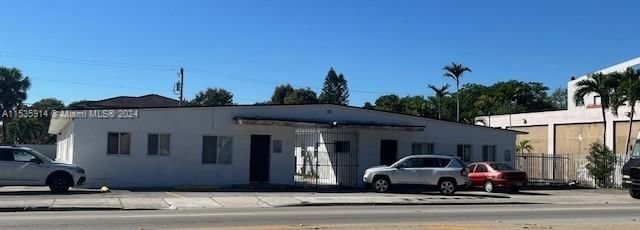 Real estate property located at 2900 Flagler St, Miami-Dade County, Miami, FL