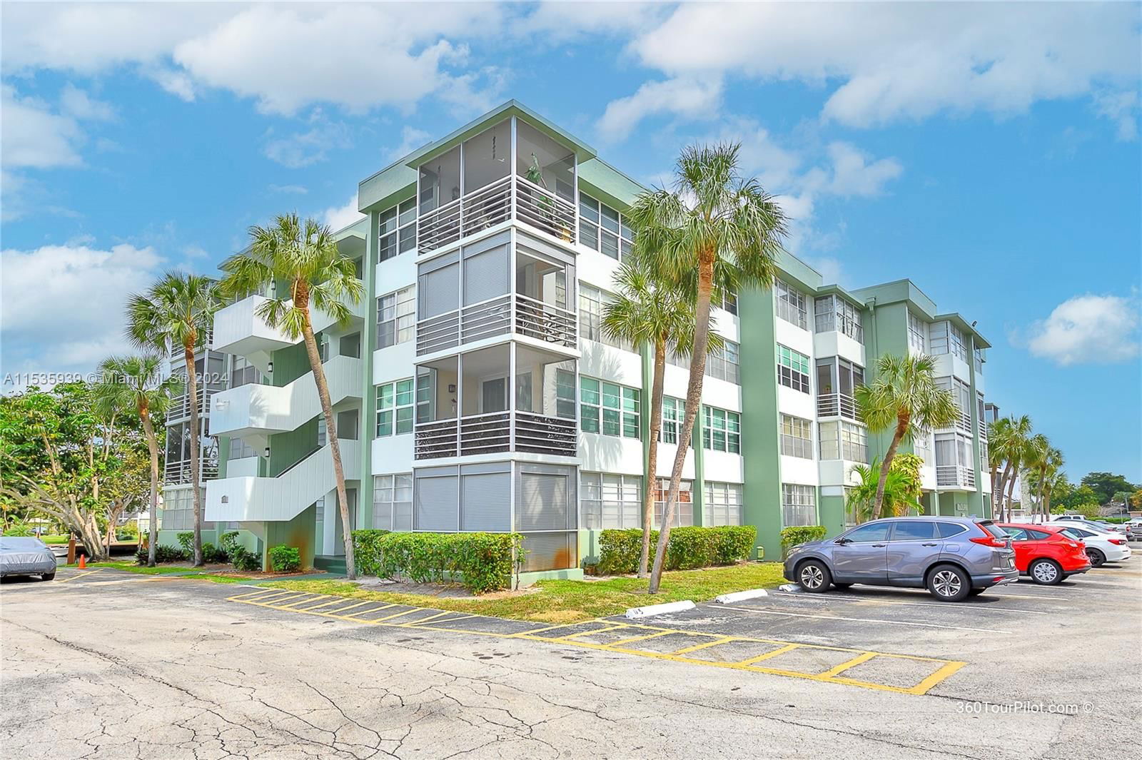 Real estate property located at 2741 Taft St #304, Broward, WATERGATE 4 CONDO, Hollywood, FL