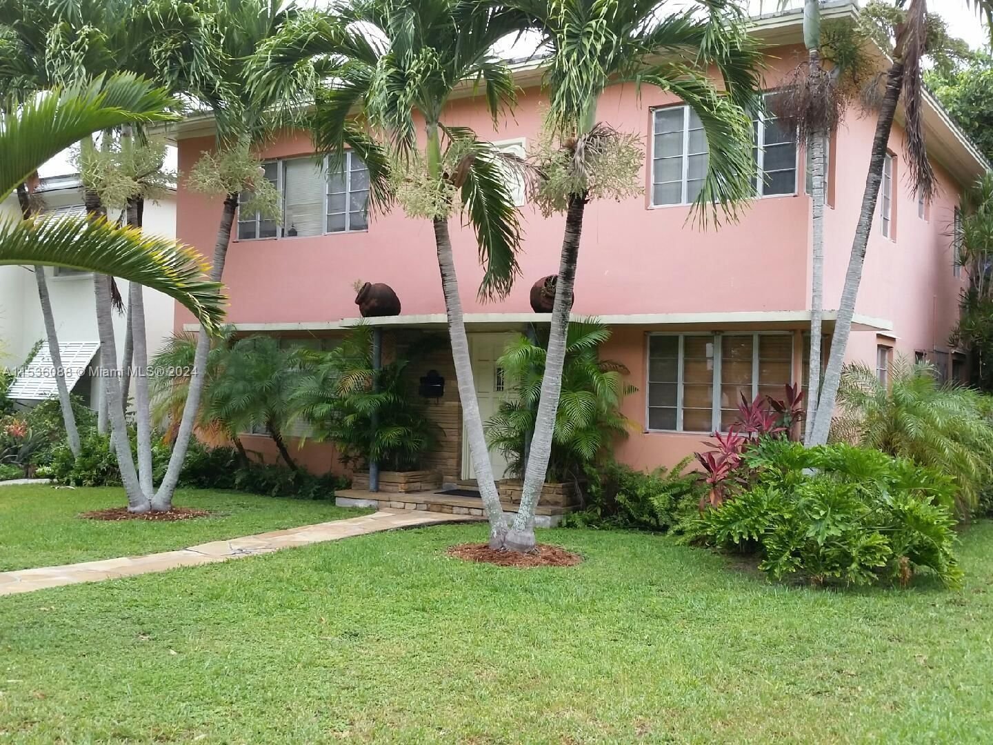 Real estate property located at 3705 Ponce De Leon Blvd, Miami-Dade County, COCONUT GR SEC 1 C GAB, Coral Gables, FL