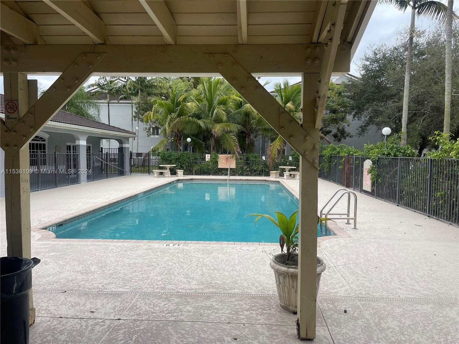 Real estate property located at 15460 284th St #4305, Miami-Dade County, VISTA TRACE 4 CONDO, Homestead, FL