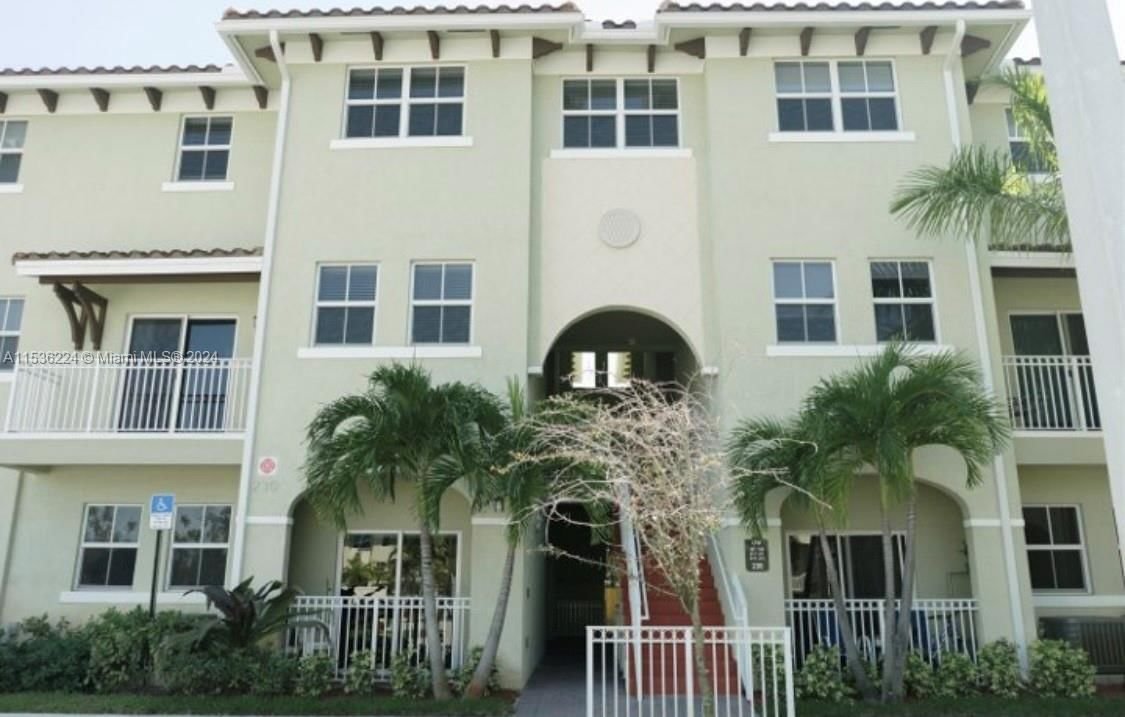 Real estate property located at 230 109th Ave #207, Miami-Dade County, CENTURY PARK WEST, Miami, FL
