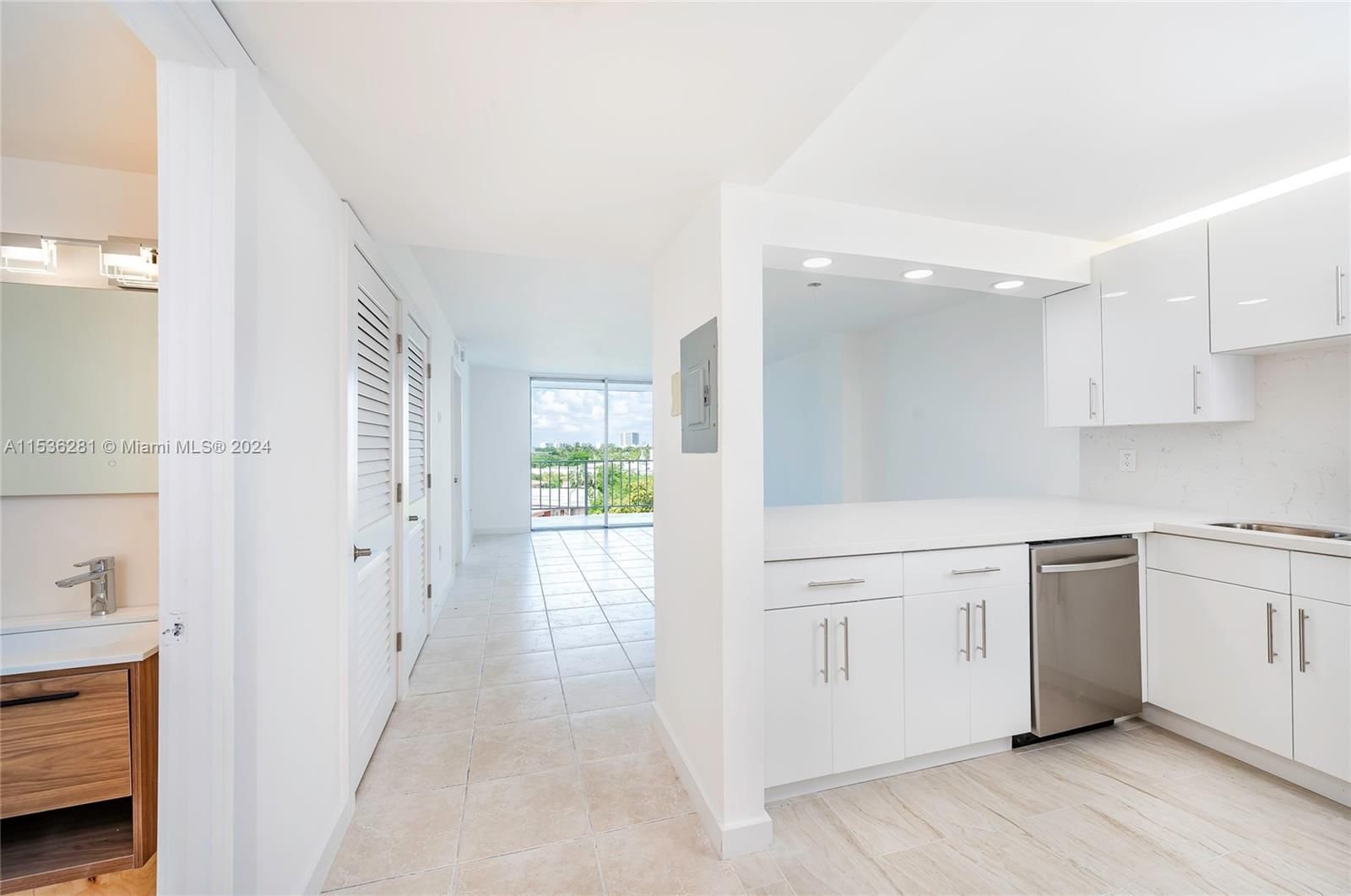 Real estate property located at 6900 Bay Dr #5B, Miami-Dade County, STANTON HOUSE CONDO, Miami Beach, FL
