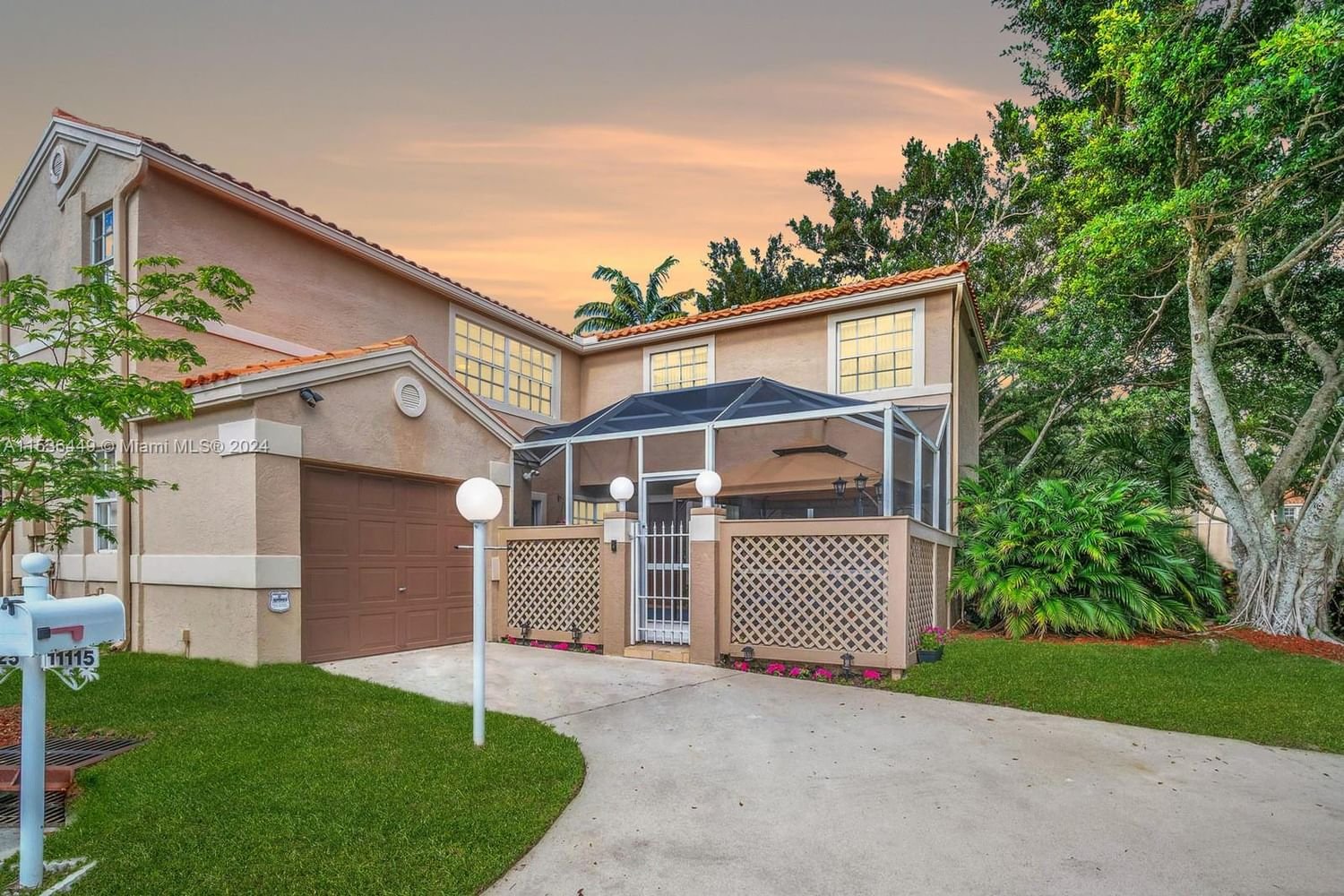 Real estate property located at 11115 Neptune Dr, Broward County, EMBASSY LAKES, Cooper City, FL