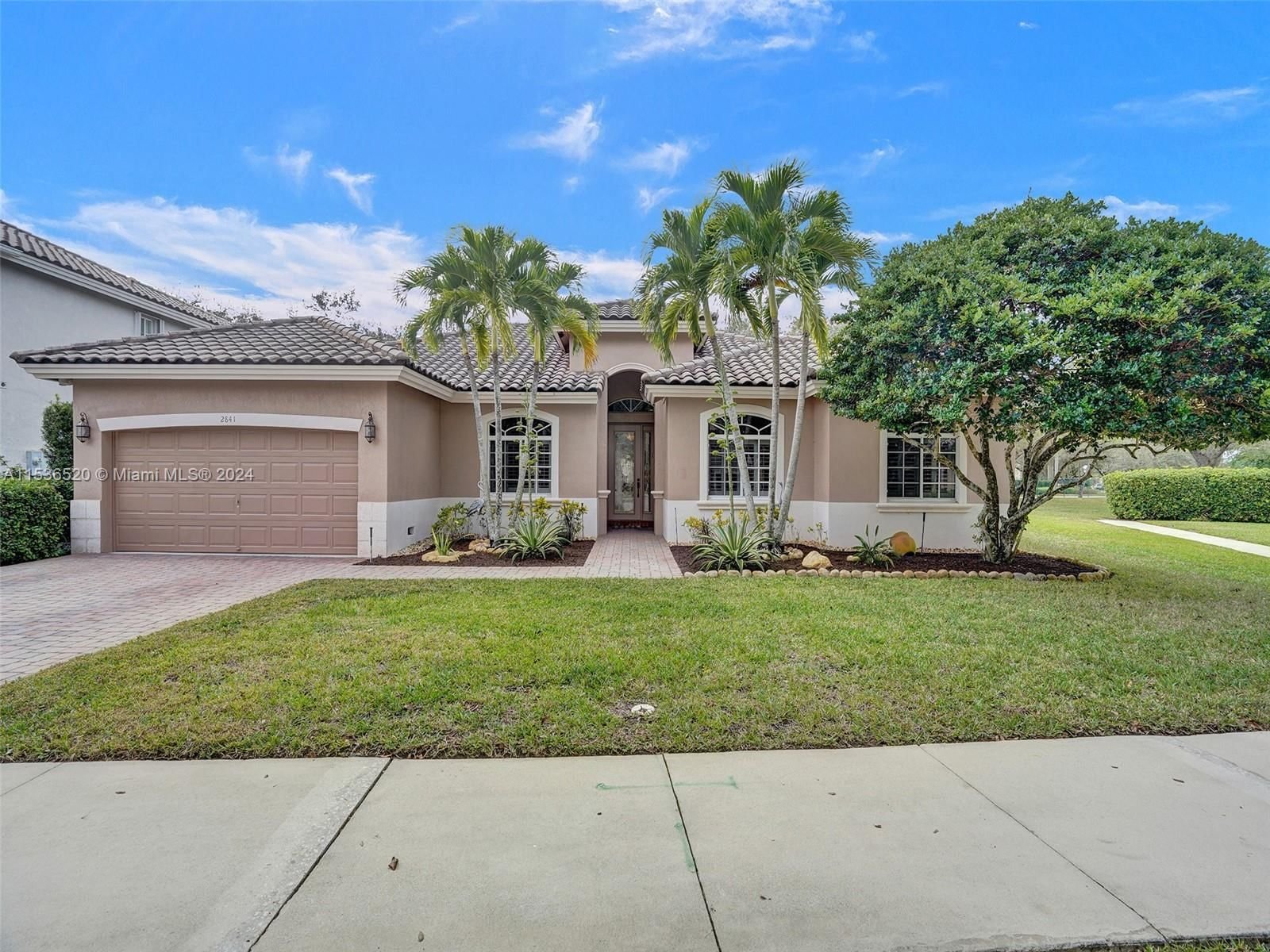 Real estate property located at 2841 Poinciana Cir, Broward County, ROCK CREEK PHASE TWO, Cooper City, FL