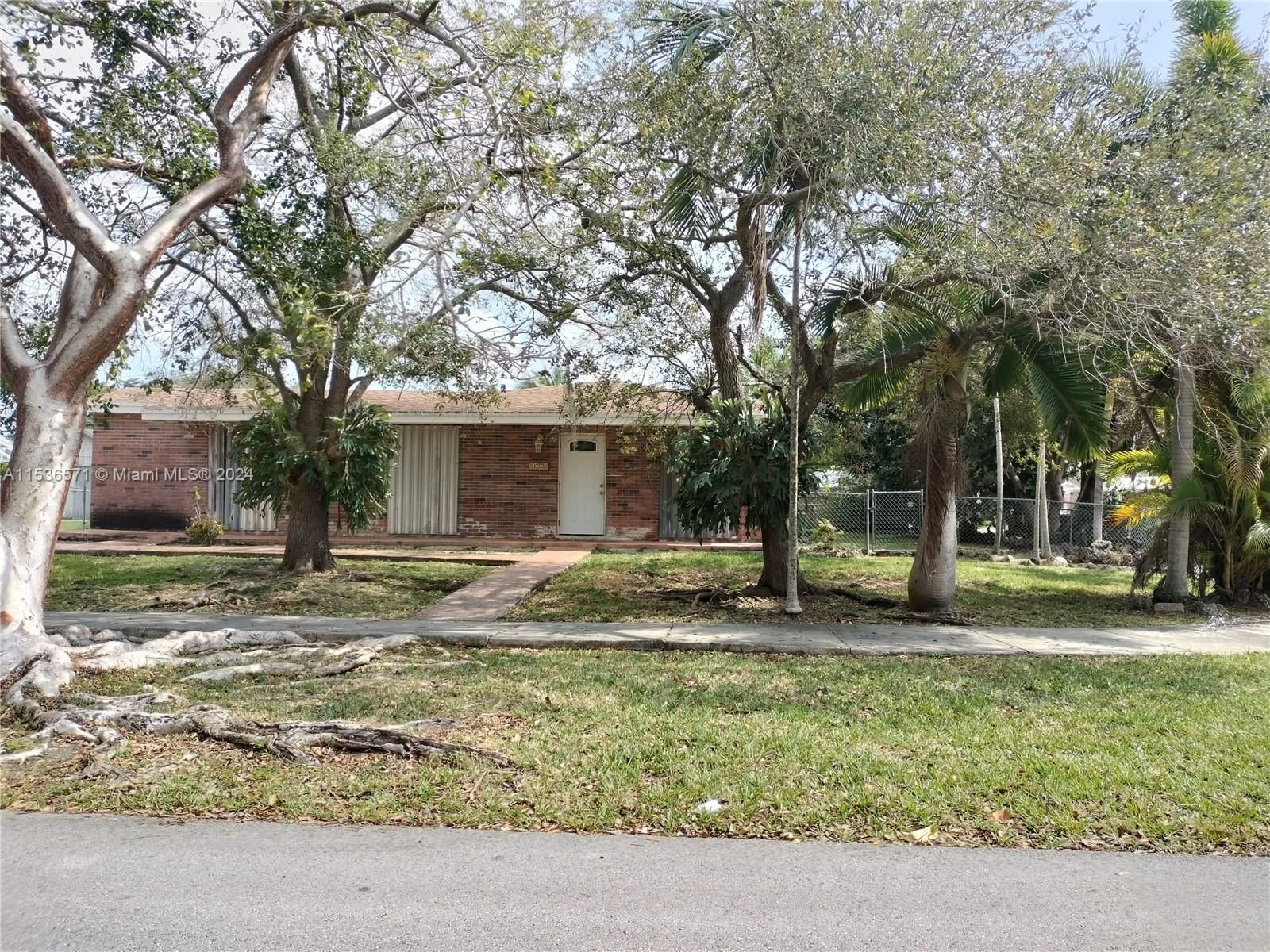 Real estate property located at 19225 Bel Aire Dr, Miami-Dade County, BEL AIRE SEC 3, Cutler Bay, FL