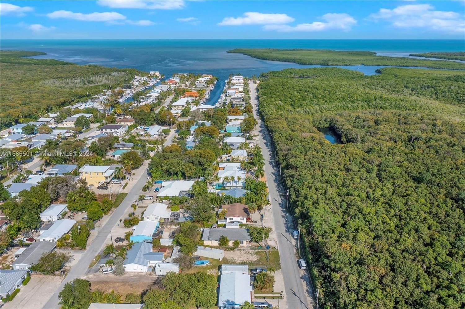 Real estate property located at 6 S. Andros Rd, Monroe County, OCEAN ISLE ESTATE, Key Largo, FL