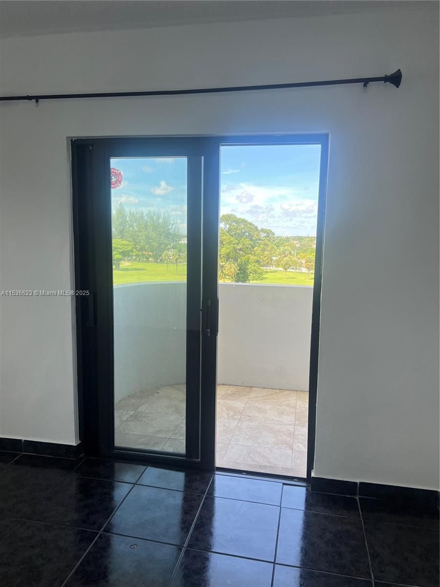 Real estate property located at 110 Shore Dr #6C, Miami-dade, Normandy Shores Yt & Cc I, Miami Beach, FL