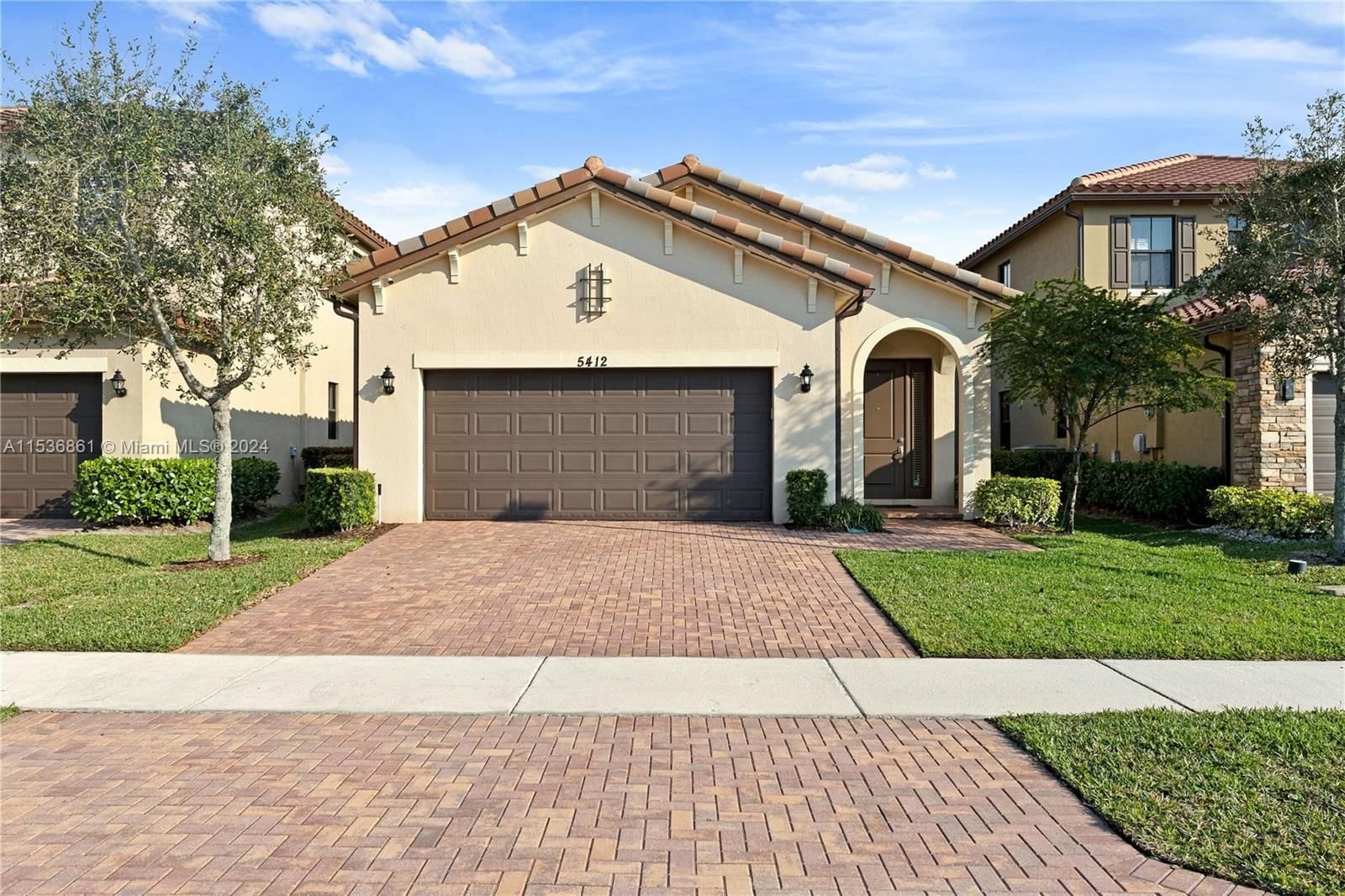 Real estate property located at 5412 48th Ln, Broward County, CENTRAL PARC SOUTH, Tamarac, FL