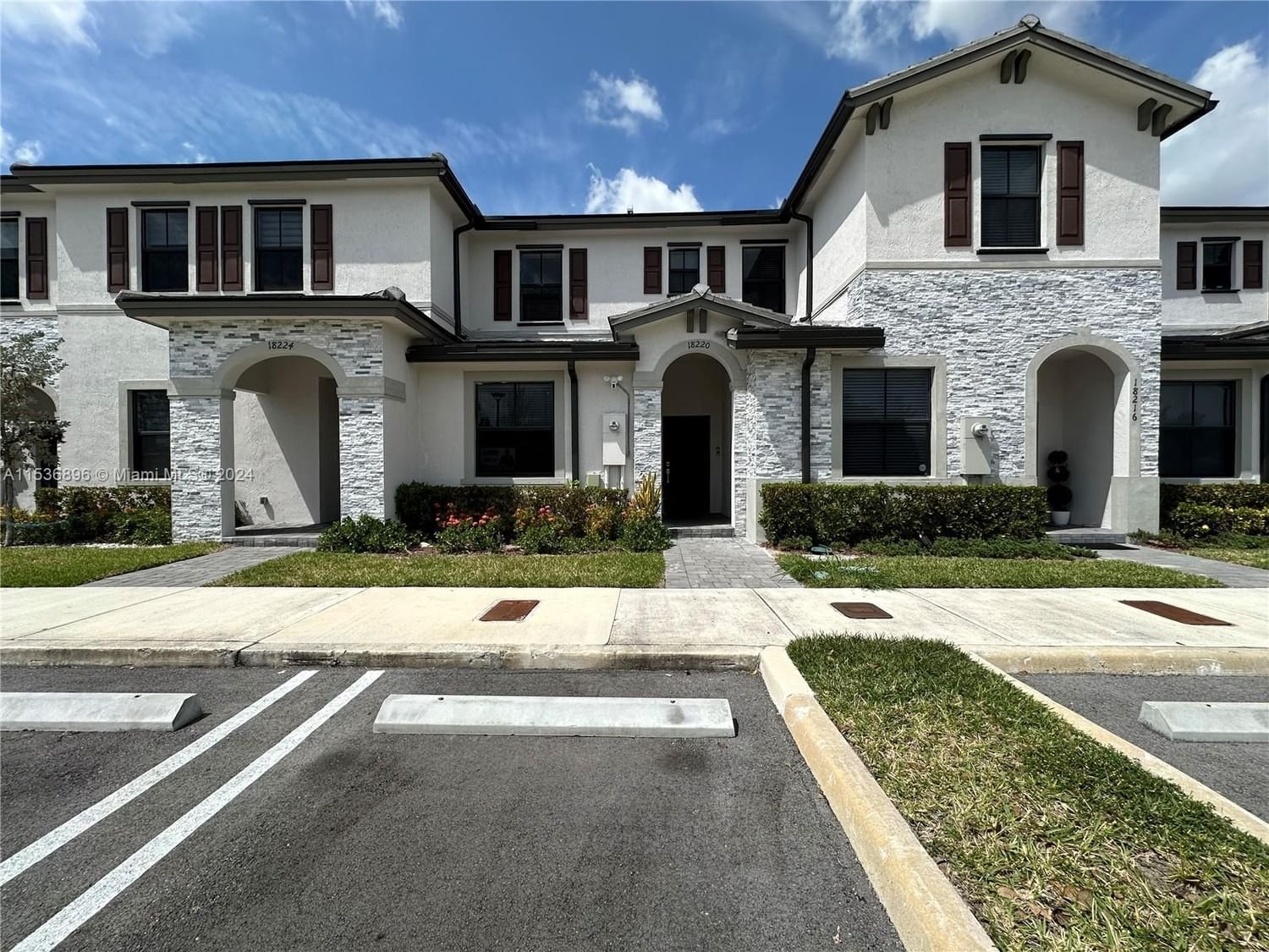Real estate property located at 18220 148th Rd, Miami-Dade County, BOWTIE SUBDIVISION, Miami, FL