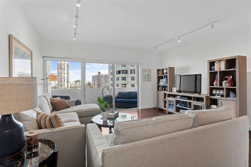Real estate property located at 3 Island Ave #10K, Miami-dade, Belle Isle, Miami Beach, FL