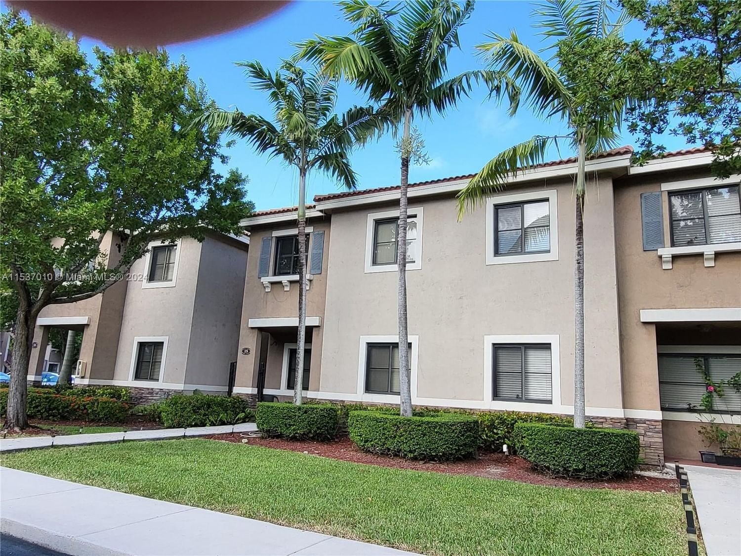 Real estate property located at 22721 88th Pl #15-19, Miami-Dade County, THE COURTS AT BAYSHORE I, Cutler Bay, FL