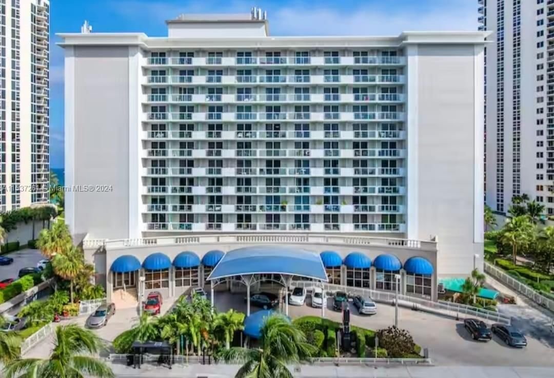 Real estate property located at 19201 Collins Ave #348, Miami-Dade County, THE AVENTURA BEACH CLUB C, Sunny Isles Beach, FL
