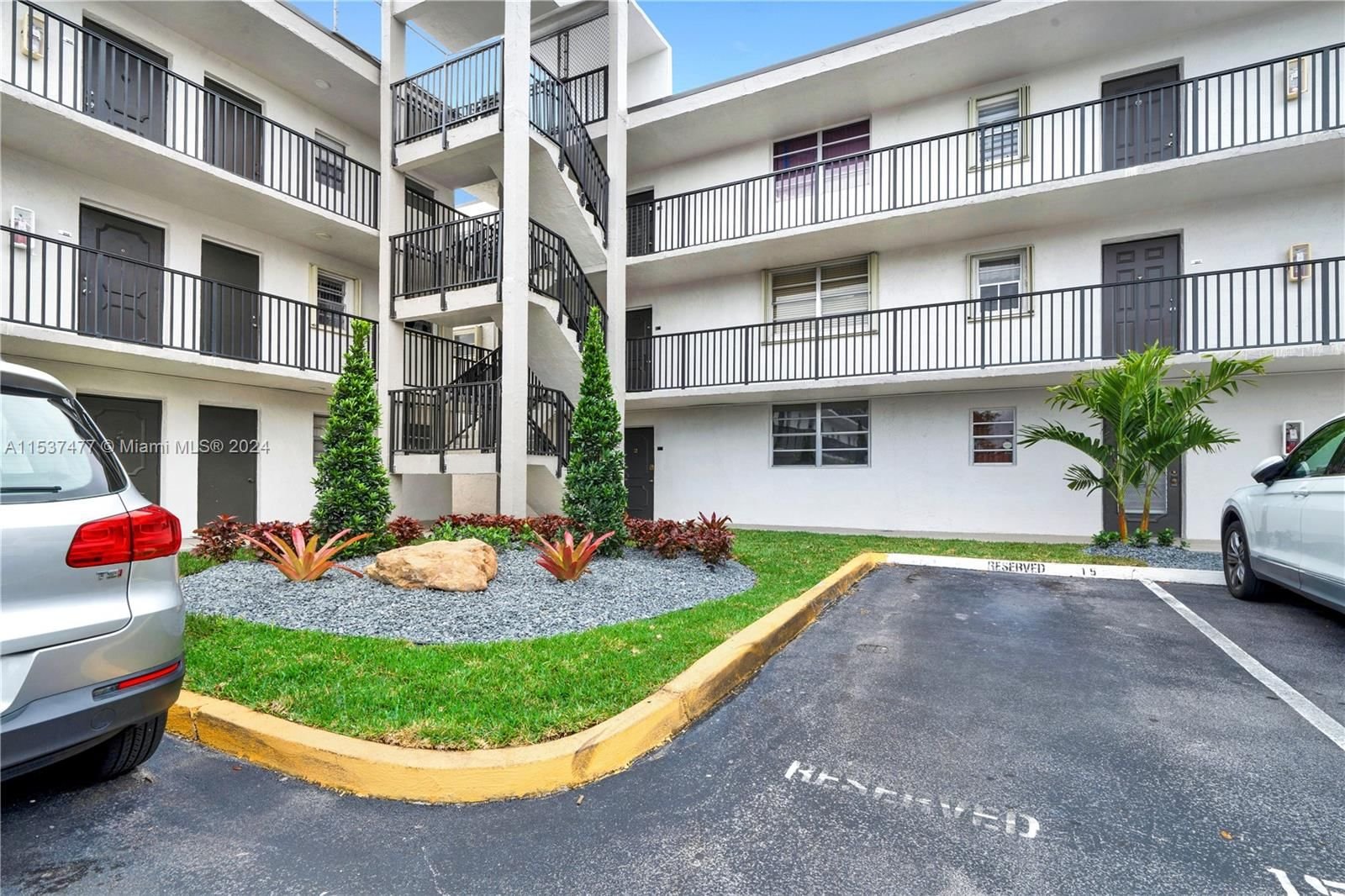 Real estate property located at 14175 87th St C-207, Miami-Dade County, EL CONQUISTADOR SOUTH CON, Miami, FL