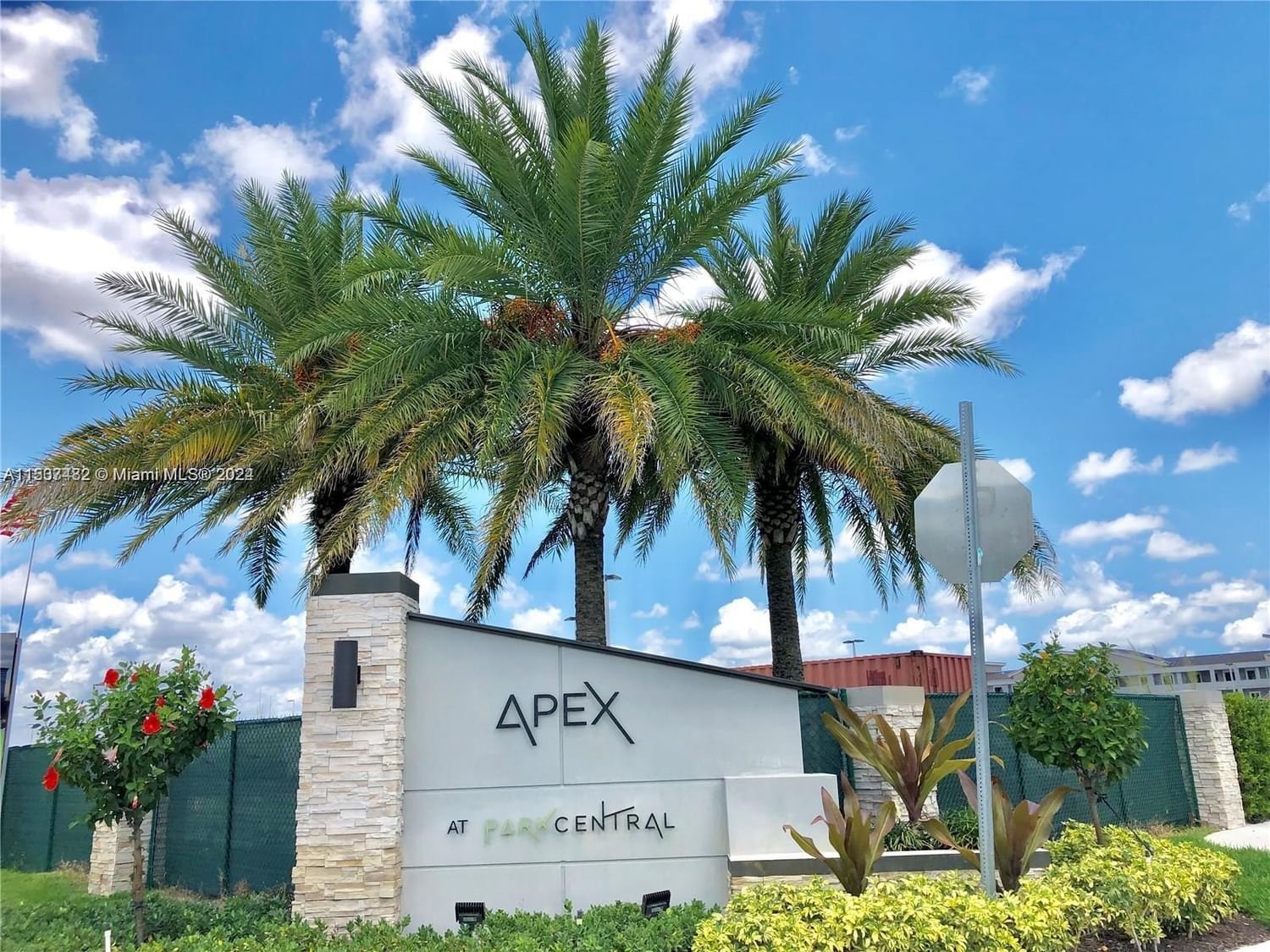 Real estate property located at 7825 104th Ave #32, Miami-Dade County, APEX AT PARK CENTRAL COND, Doral, FL