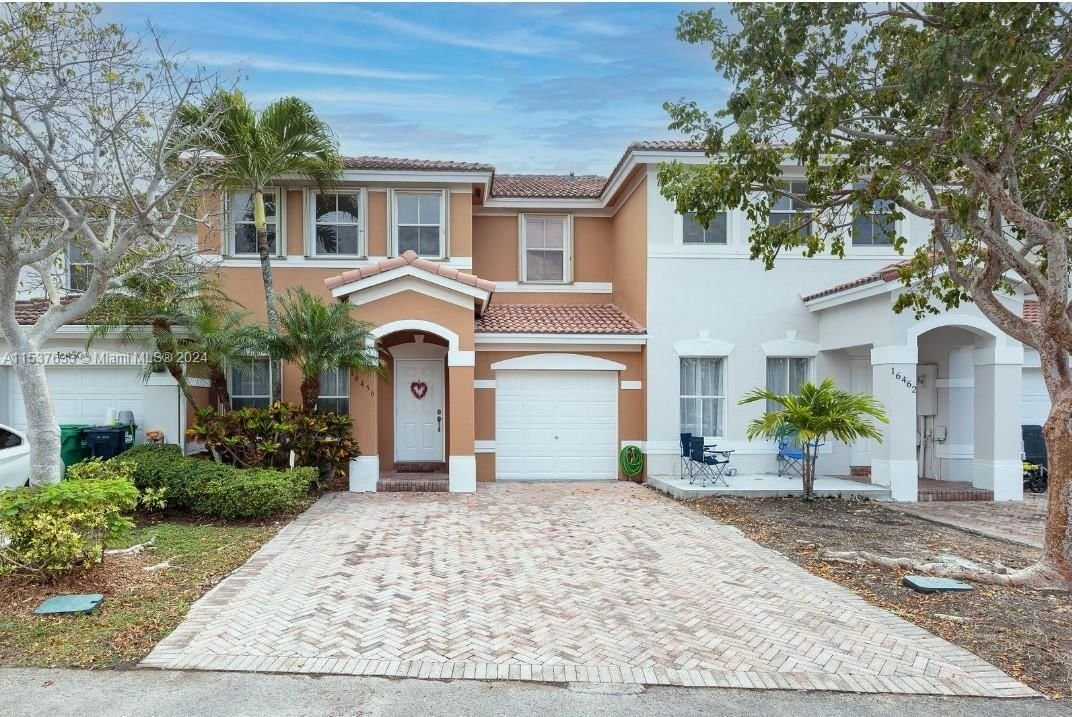 Real estate property located at 16456 48th Ter #16456, Miami-Dade County, PARK LAKES SEC 3, Miami, FL