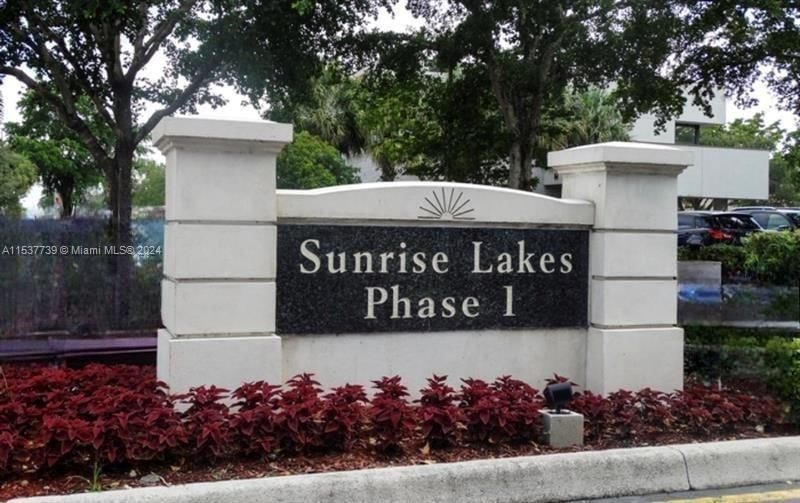 Real estate property located at 8081 Sunrise Lakes Dr #205, Broward County, SUNRISE LAKES 30 CONDO, Sunrise, FL