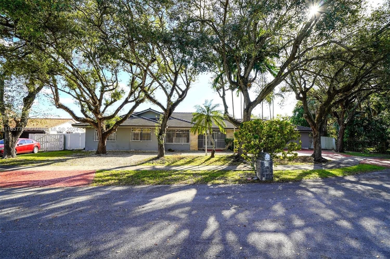 Real estate property located at 3021 101st Ct, Miami-Dade County, GRENET SUB, Miami, FL