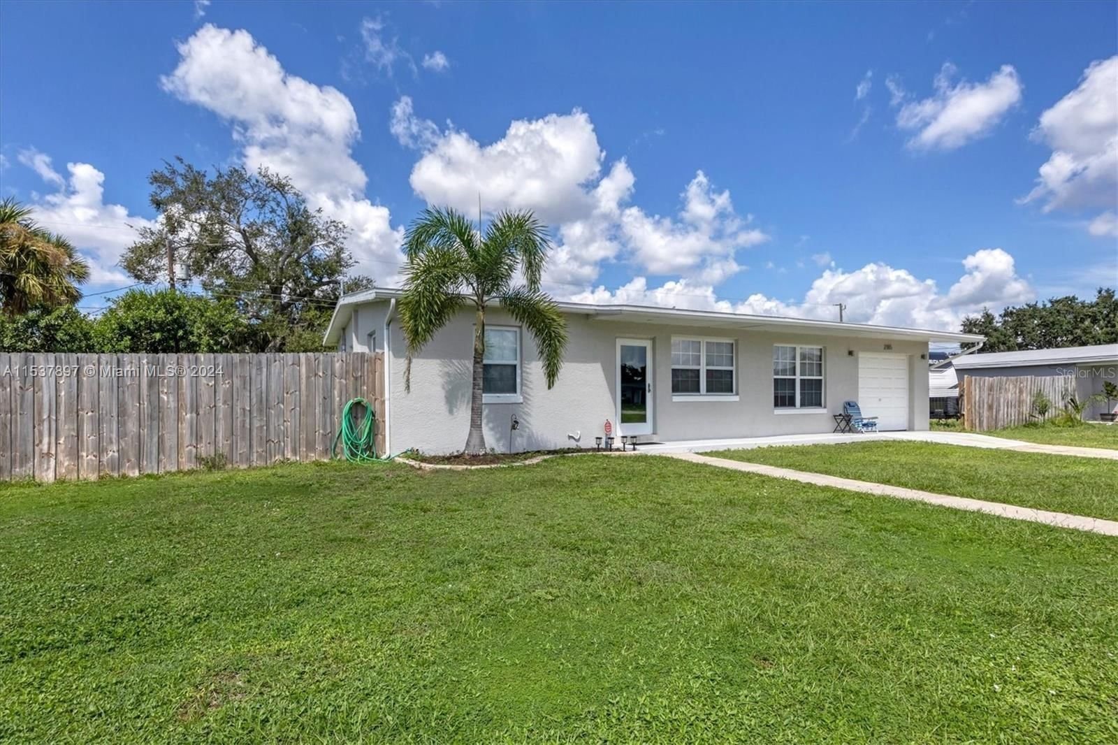 Real estate property located at 2185 Ednor St, Charlotte County, PORT CHARLOTTE SEC 045, Port Charlotte, FL