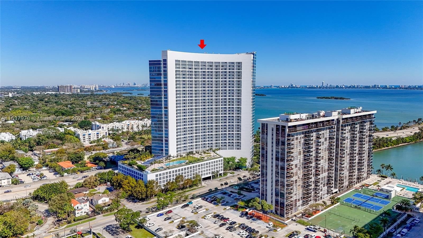 Real estate property located at 601 36th St #911, Miami-Dade County, BLUE CONDO, Miami, FL
