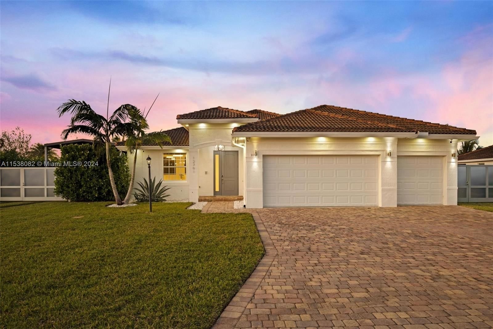 Real estate property located at 12791 228th St, Miami-Dade County, BONITA ESTATES MANSIONS S, Miami, FL