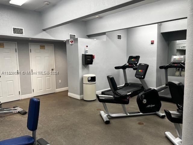 Real estate property located at 1904 Ocean Dr #205, Broward, La Mer Estates South Cond, Hallandale Beach, FL