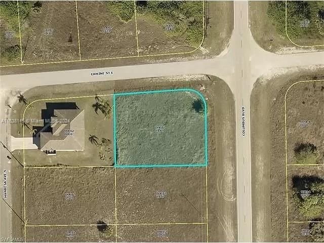 Real estate property located at 910 Columbus, Lee County, Unincorporated, Lehigh Acres, FL